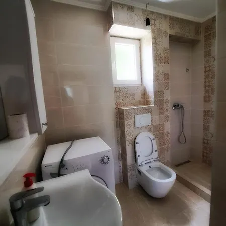 Vila Family Nature Escape Malesici